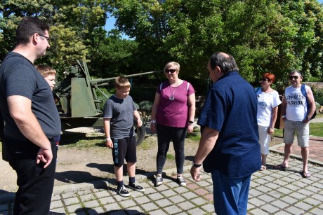 Ágyú dörgött, fegyver ropogott az Emlékhelyek Napján Pákozdon